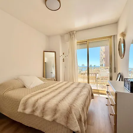 Blue Bay Sea Views Апартаменты *