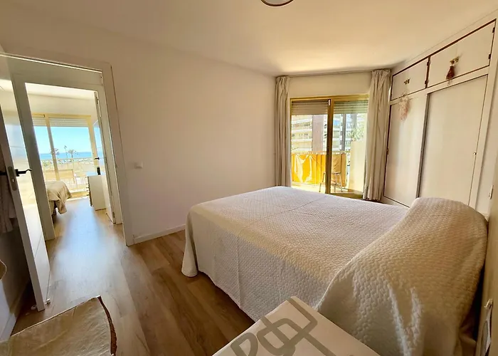 Blue Bay Sea Views Апартаменты *